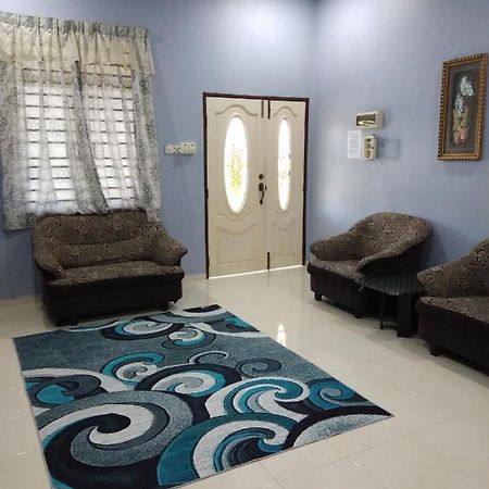 Davallia Homestay Dungun Exterior foto