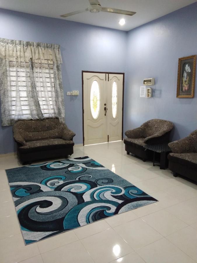 Davallia Homestay Dungun Exterior foto